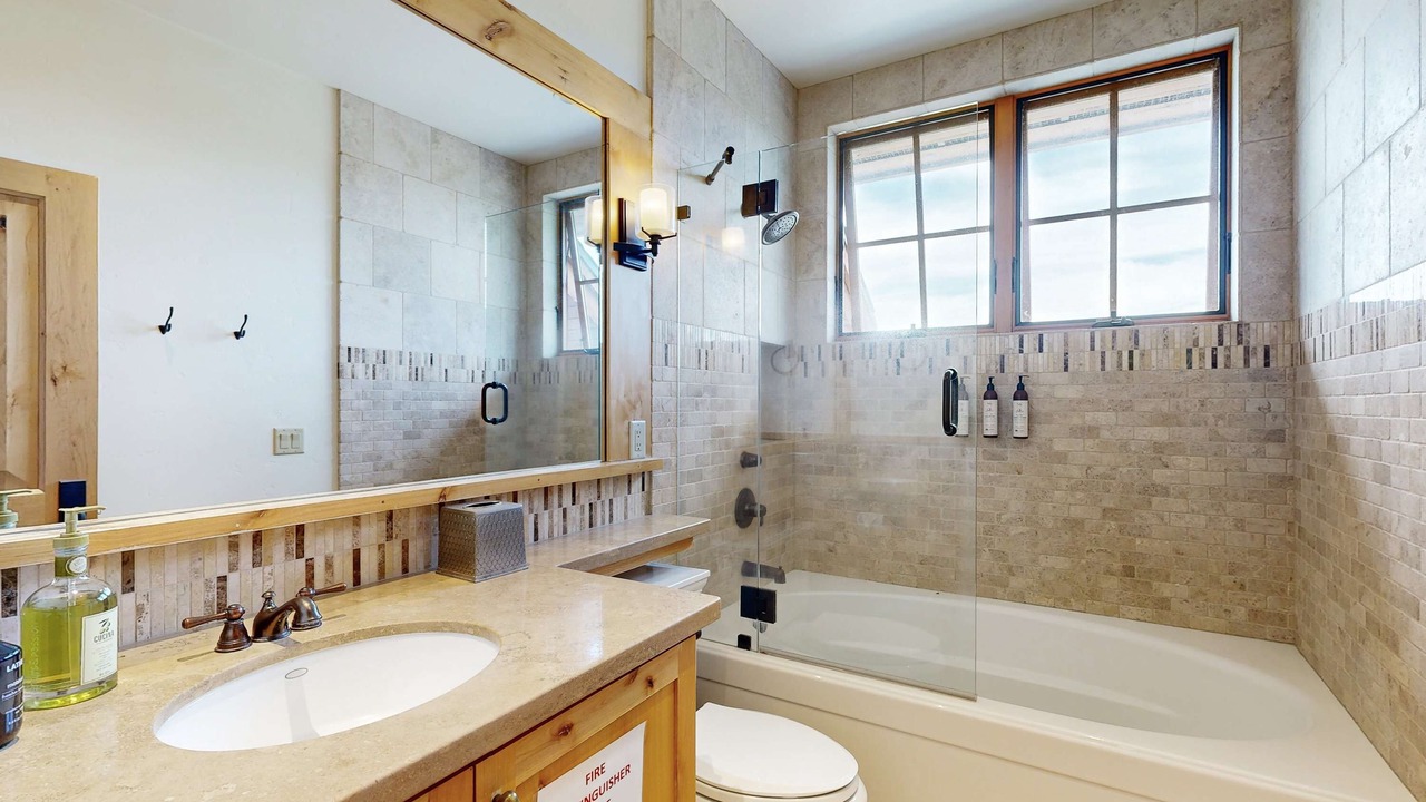 Photo of Bathroom in Mountain View Estates
