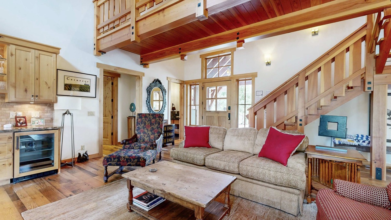 Photo of Livingroom in Mountain View Estates