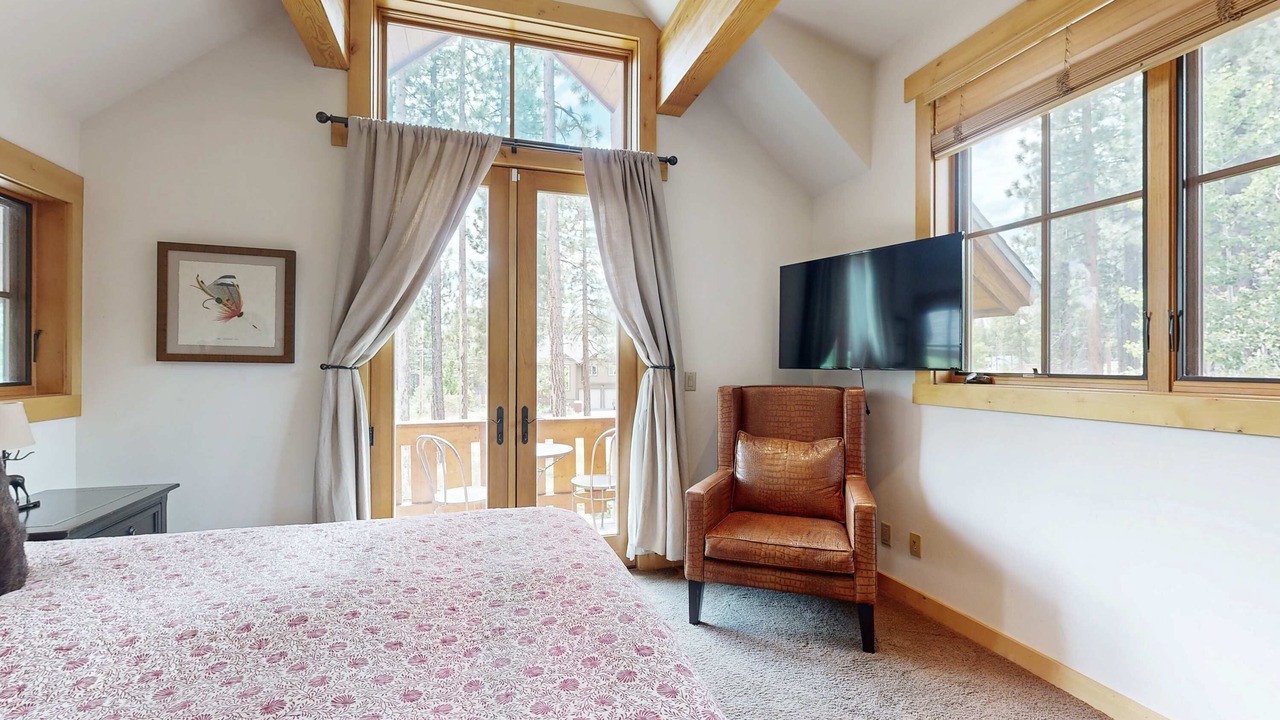 Photo of Bedroom in Mountain View Estates