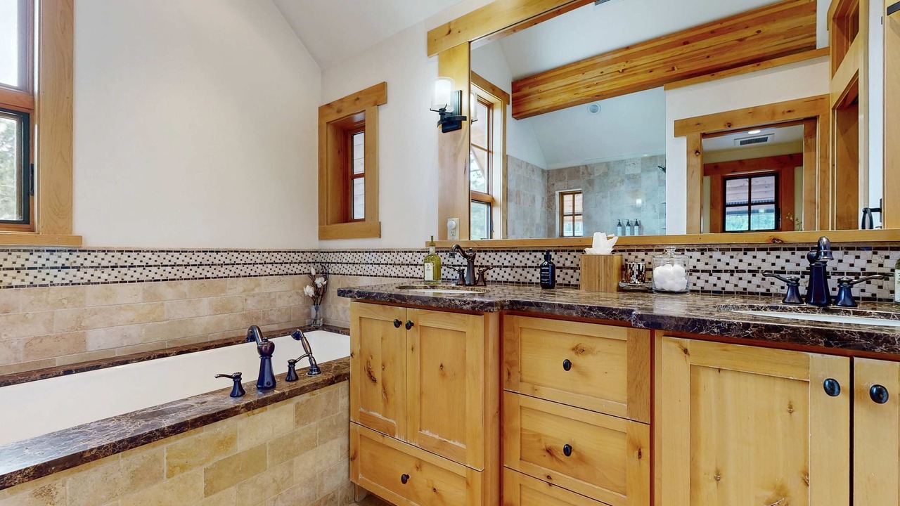 Photo of Bathroom in Mountain View Estates
