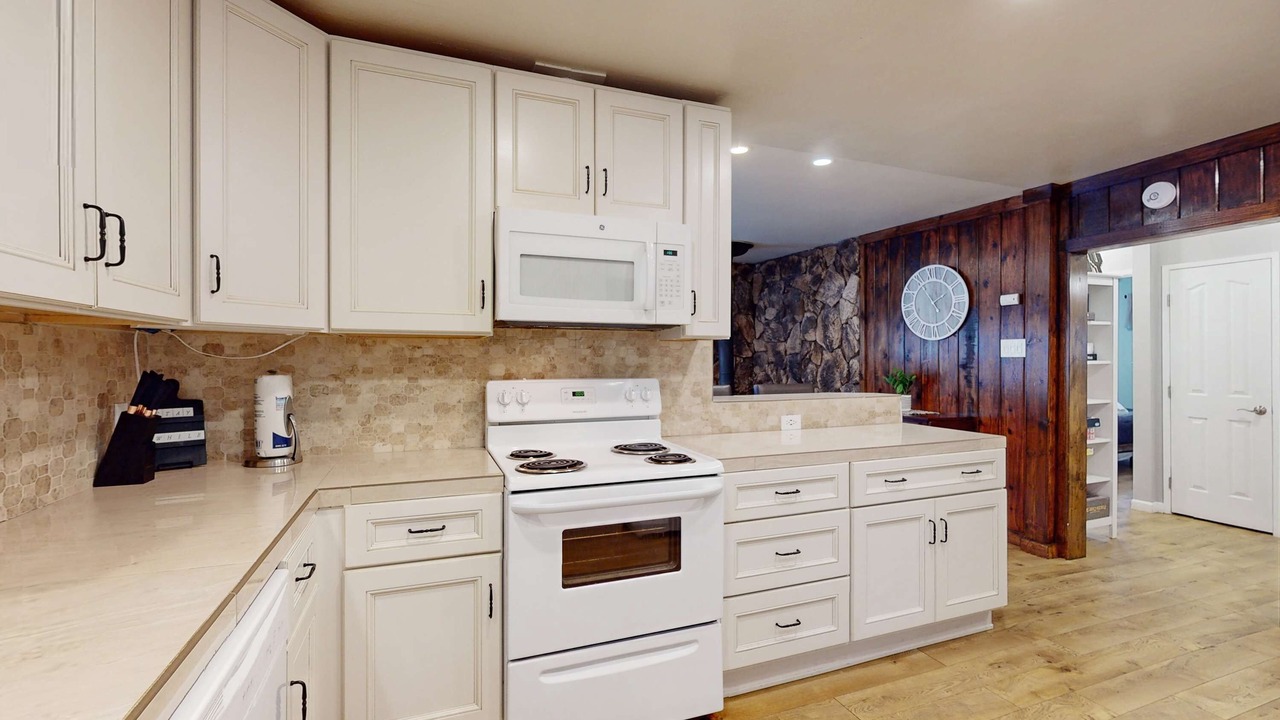Photo of Kitchen in North Upper Truckee