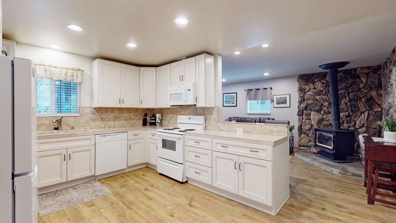 Photo of Kitchen in North Upper Truckee