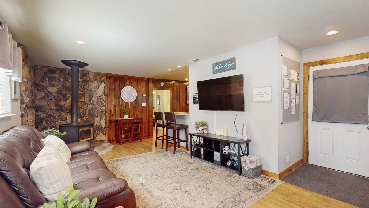 Photo of Livingroom in North Upper Truckee