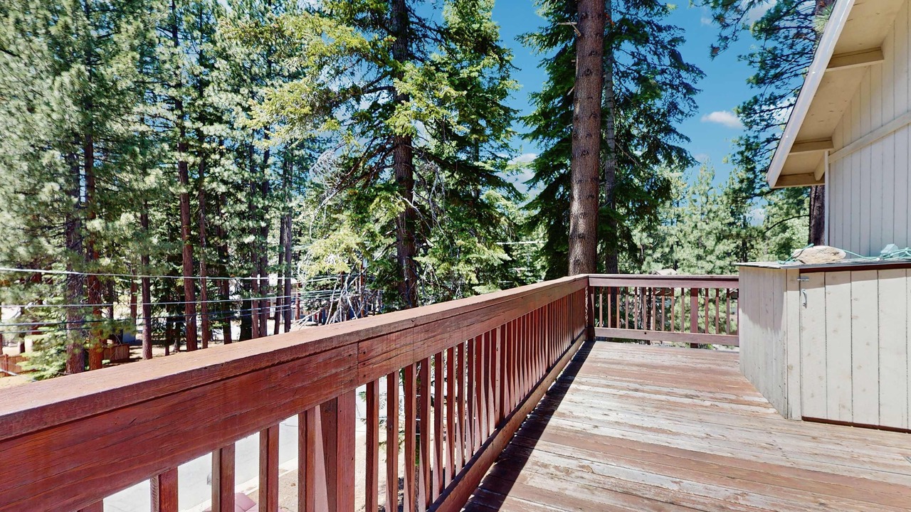 Photo of Outdoor in Pioneer Trail