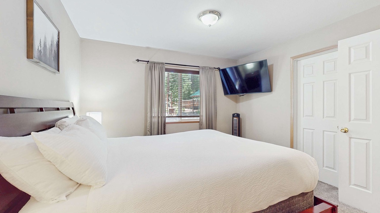 Photo of Bedroom in Pioneer Trail