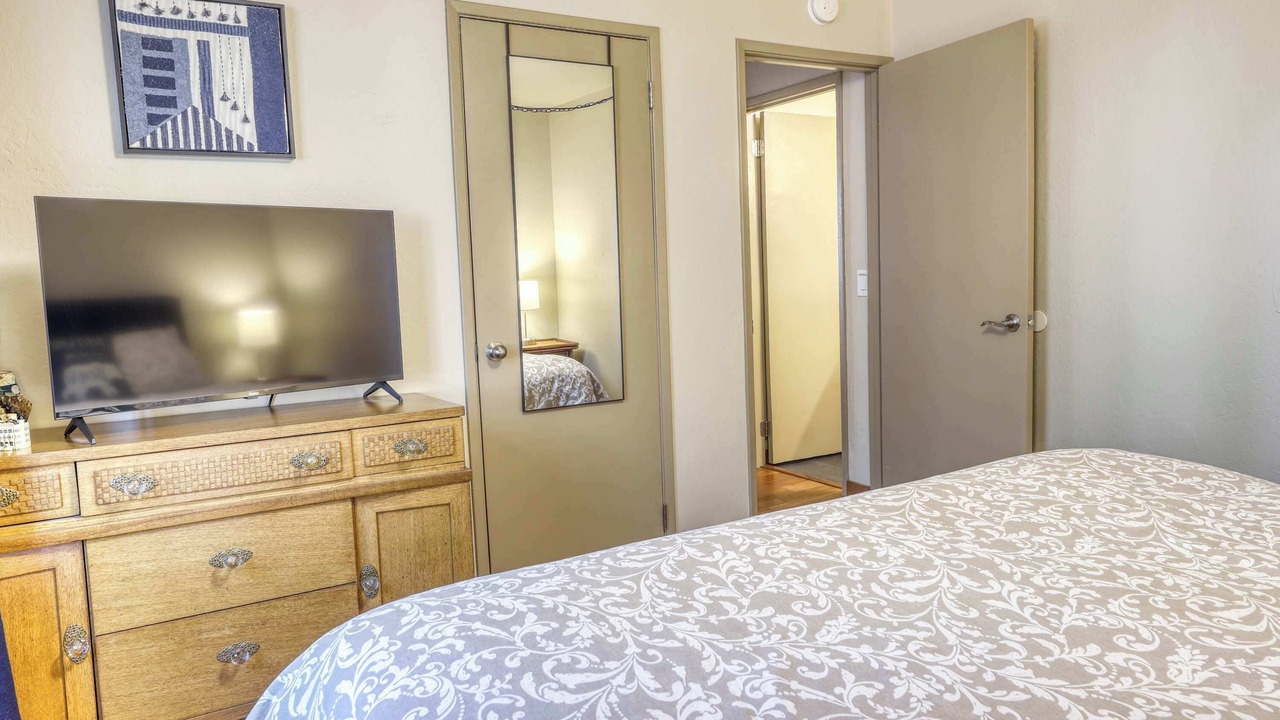 Photo of Bedroom in Black Bart