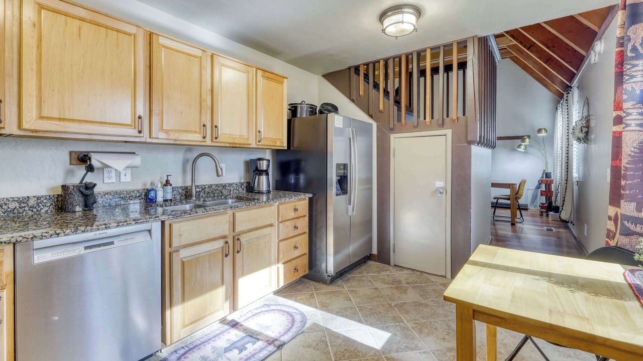 Photo of Kitchen in Black Bart
