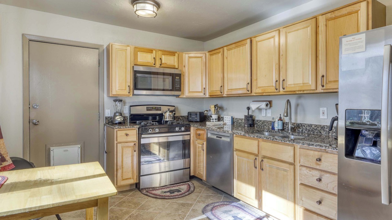Photo of Kitchen in Black Bart