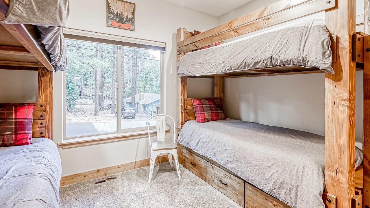Photo of Bedroom in Pioneer Trail