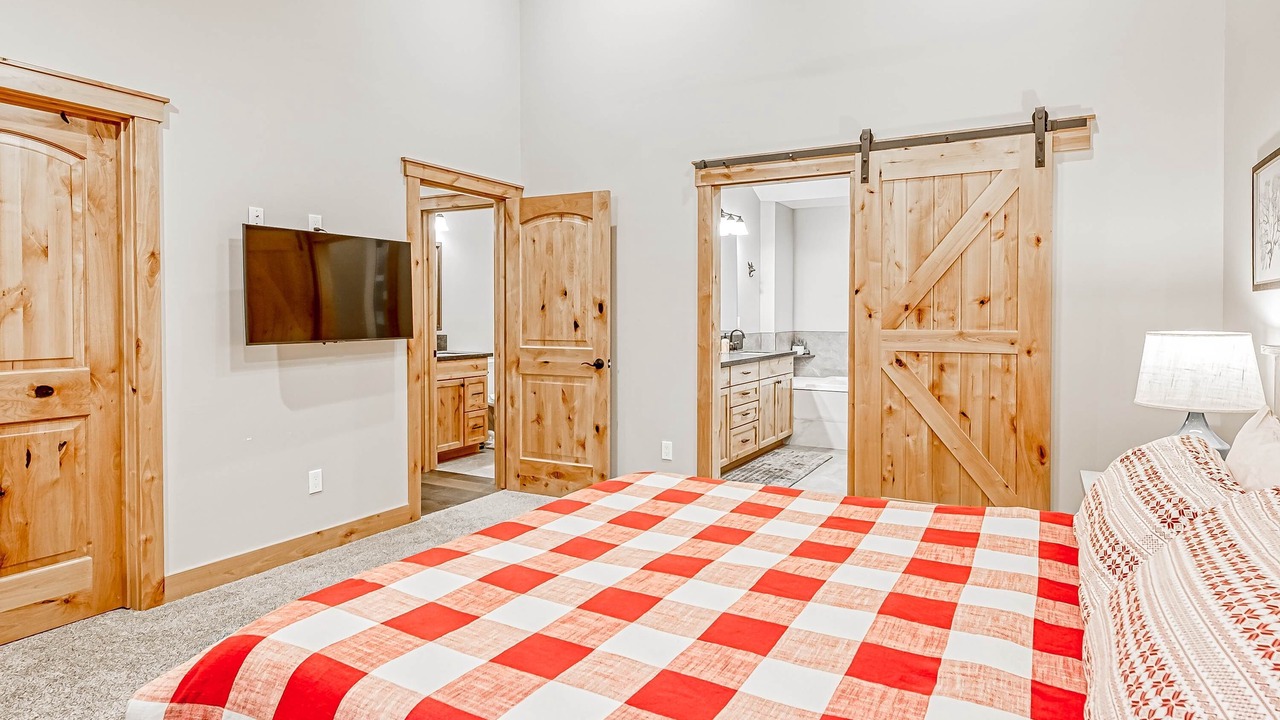 Photo of Bedroom in Pioneer Trail