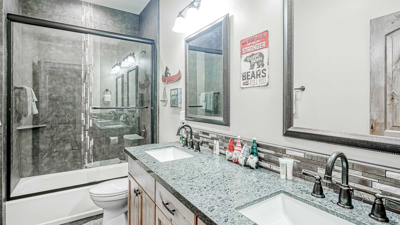 Photo of Bathroom in Pioneer Trail