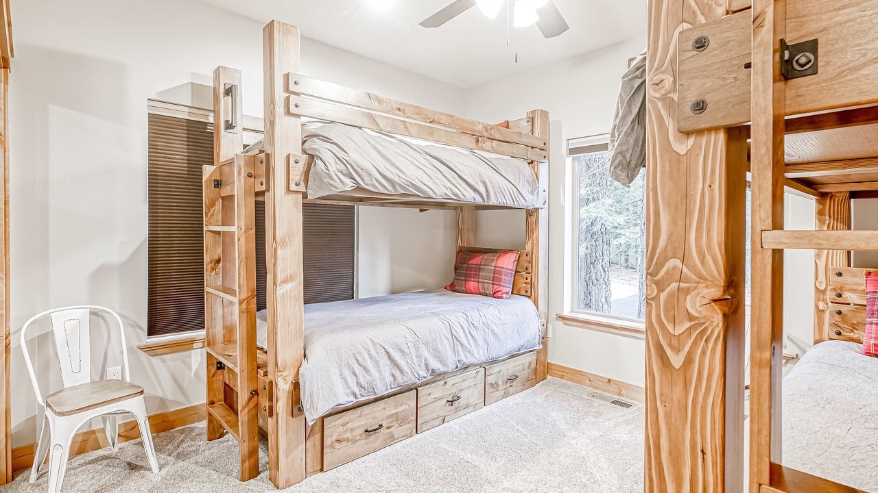 Photo of Bedroom in Pioneer Trail