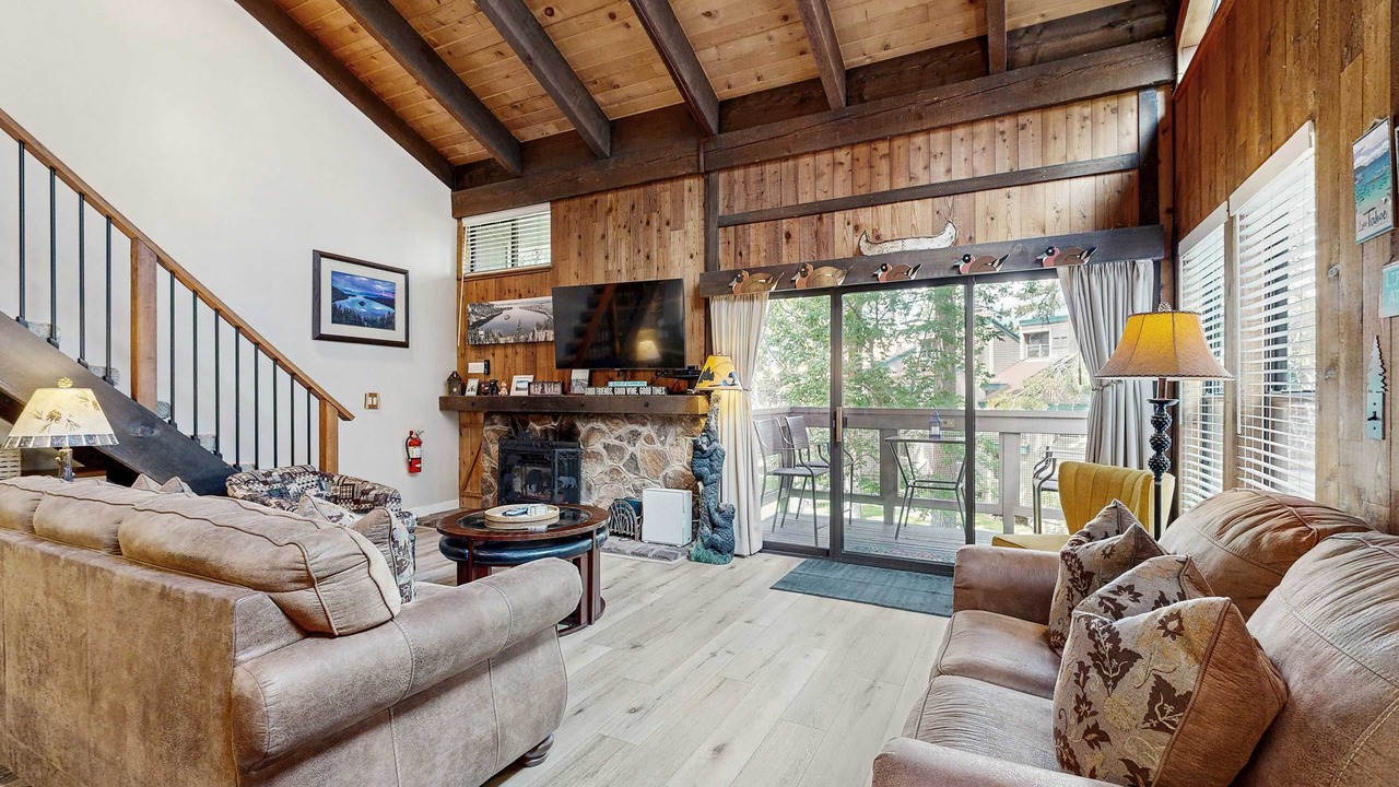 Photo of Livingroom in South Lake Tahoe