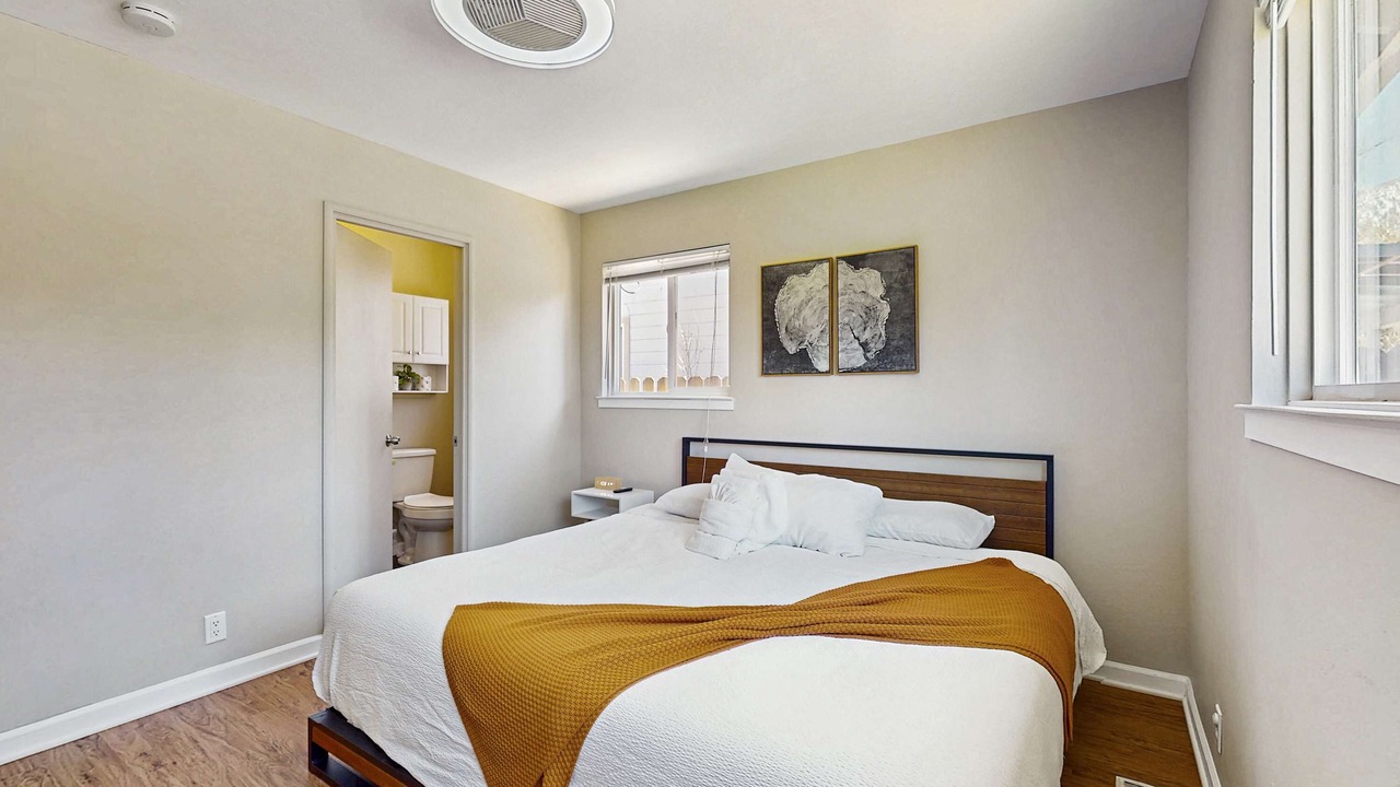 Photo of Bedroom in Stateline