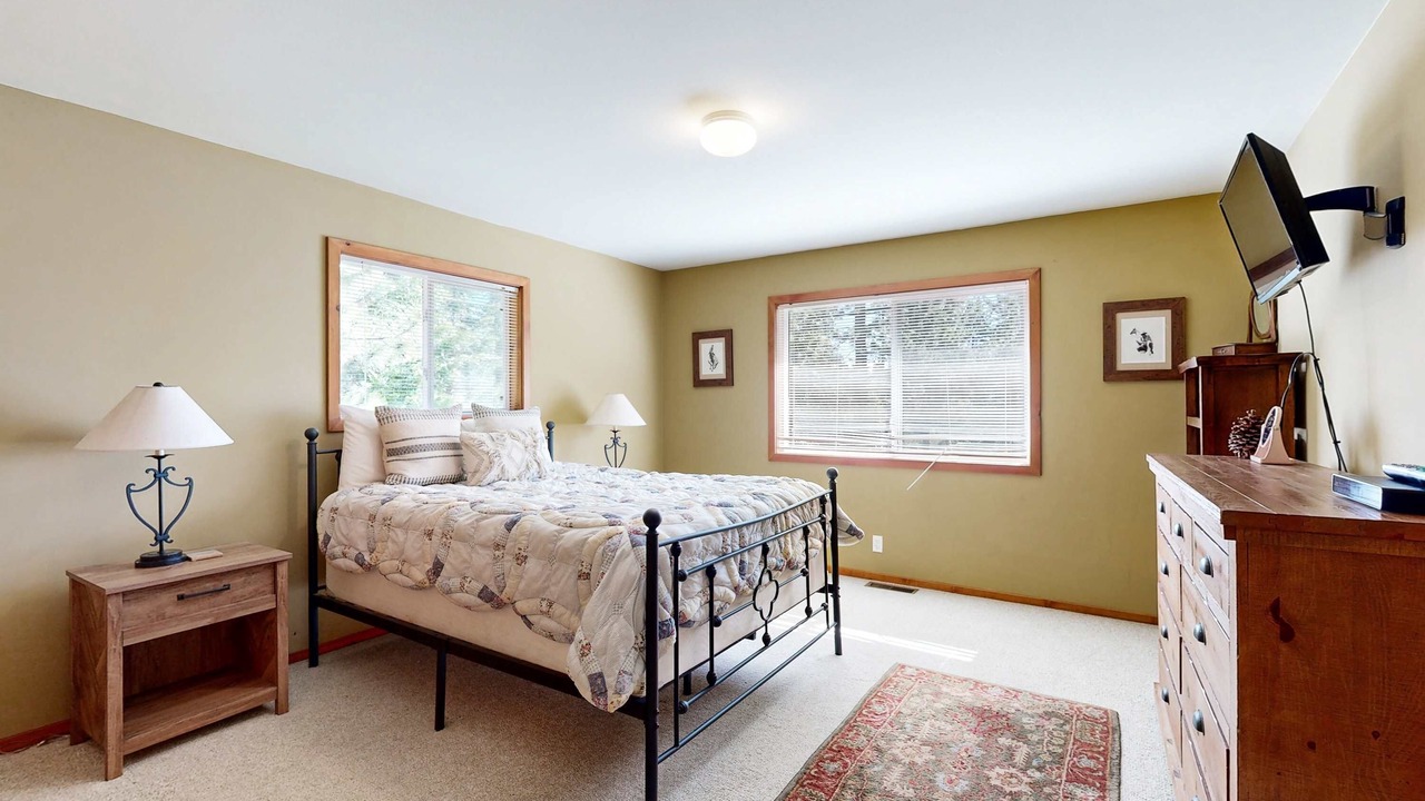 Photo of Bedroom in Comstock Acres