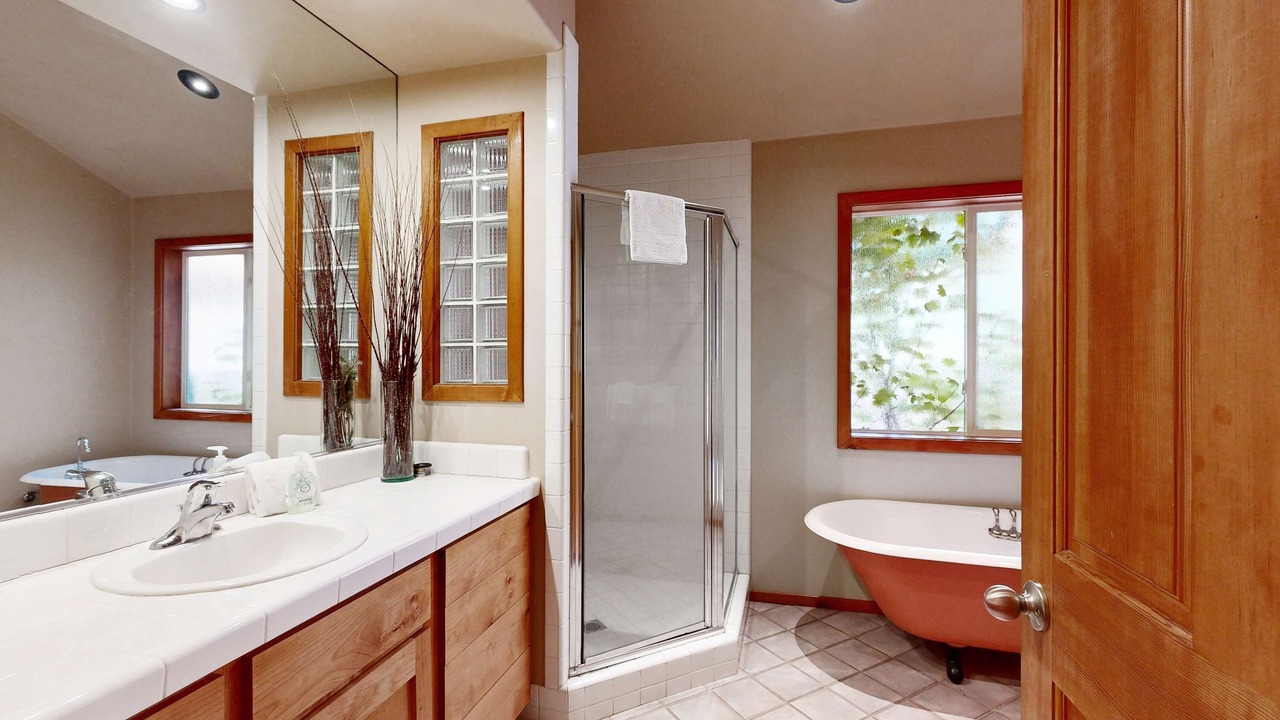 Photo of Bathroom in Comstock Acres