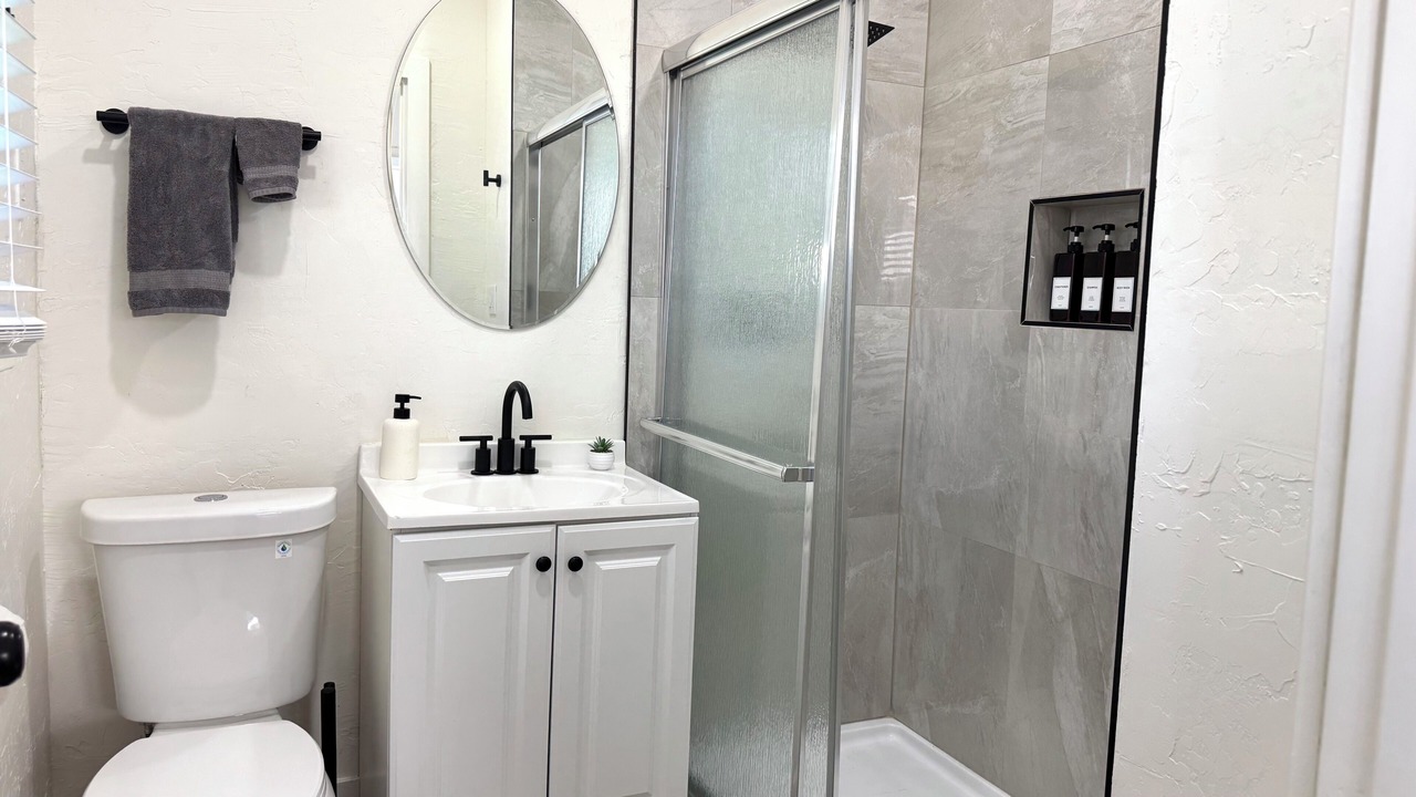 Photo of Bathroom in Hanford