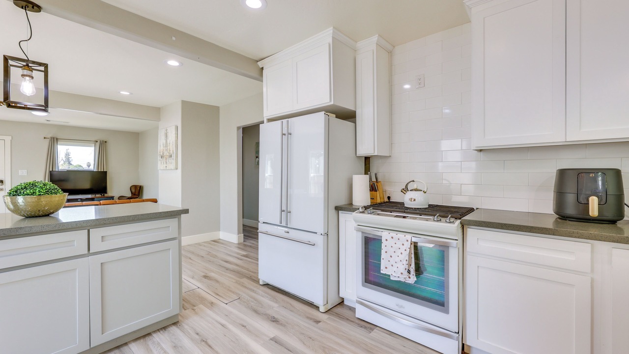 Photo of Kitchen in Hanford