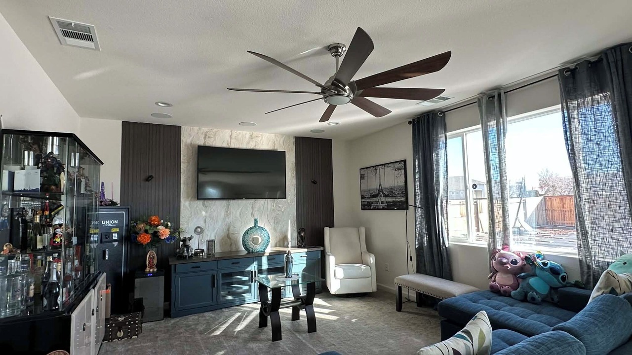 Photo of Livingroom in Sparks