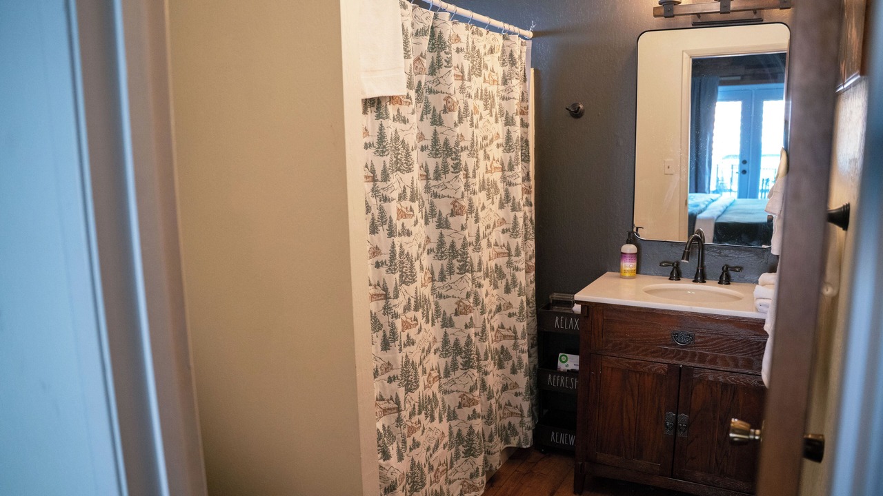 Photo of Bathroom in Twain Harte