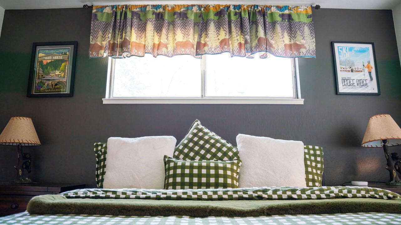 Photo of Bedroom in Twain Harte