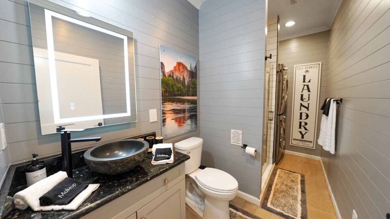 Photo of Bathroom in Mariposa
