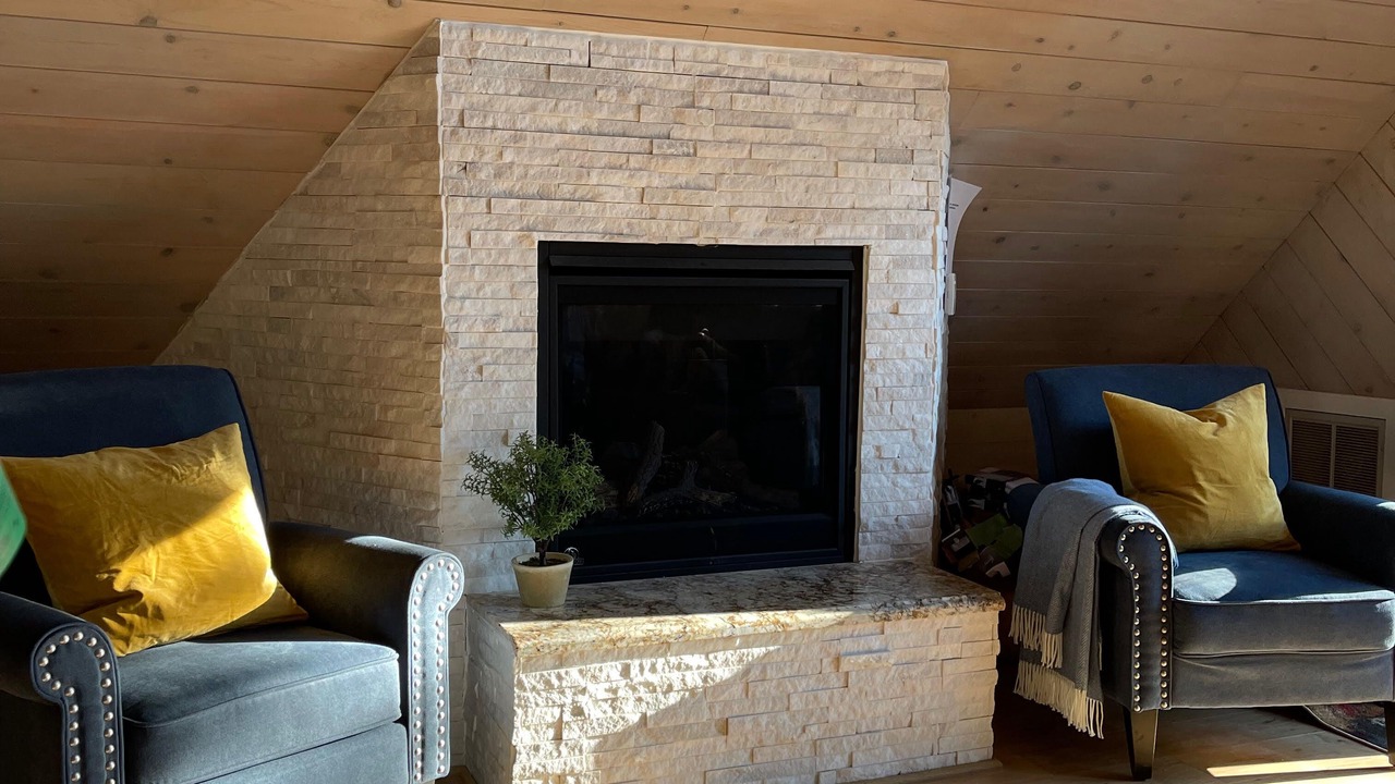 Photo of Livingroom in Yosemite West