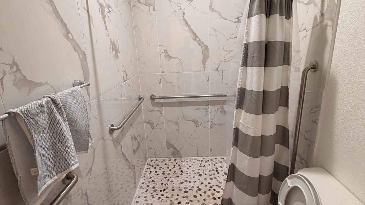 Photo of Bathroom in Manteca