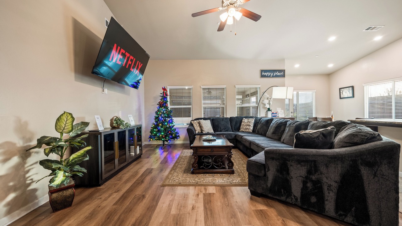 Photo of Livingroom in Pumpkin Center