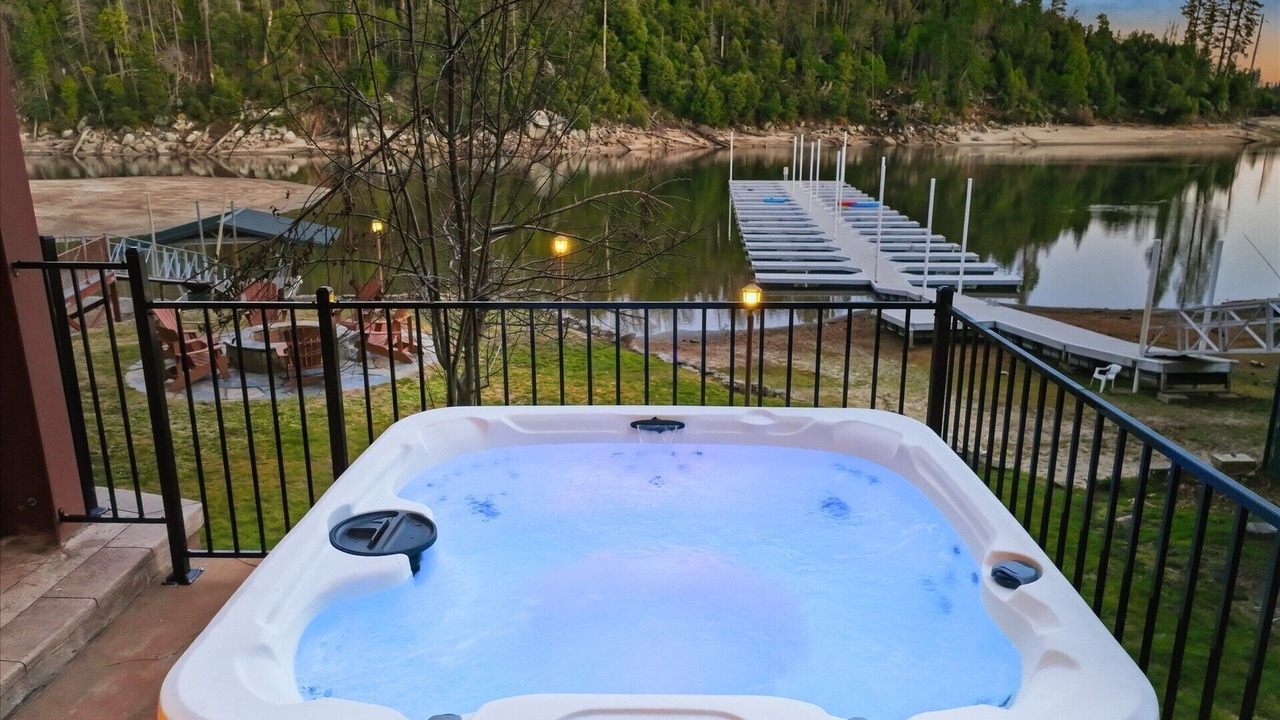 Photo of Patio Balcony in Bass Lake