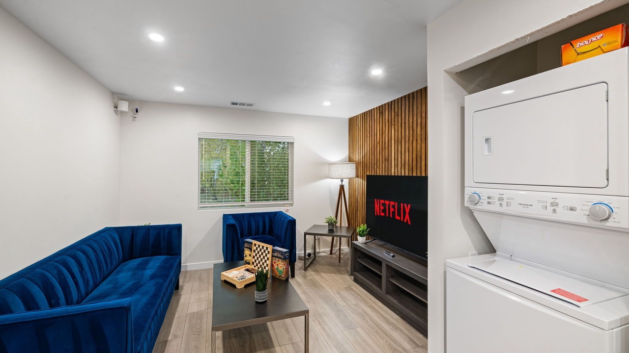 Photo of Livingroom in Millbrae