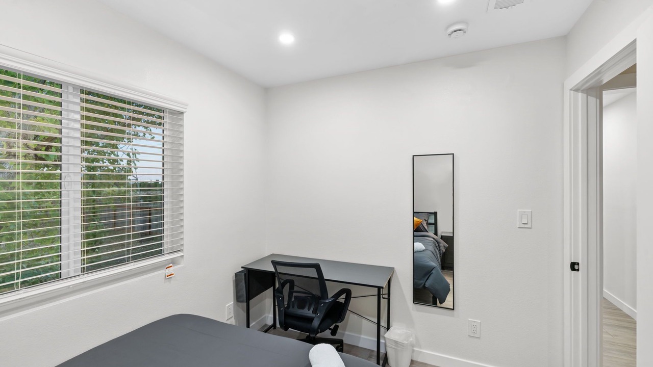 Photo of Bedroom in Millbrae