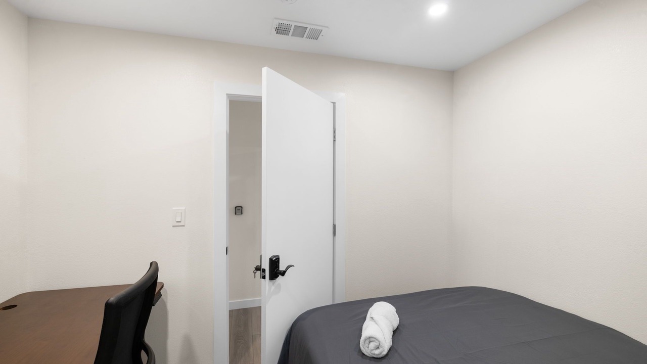 Photo of Bedroom in Millbrae
