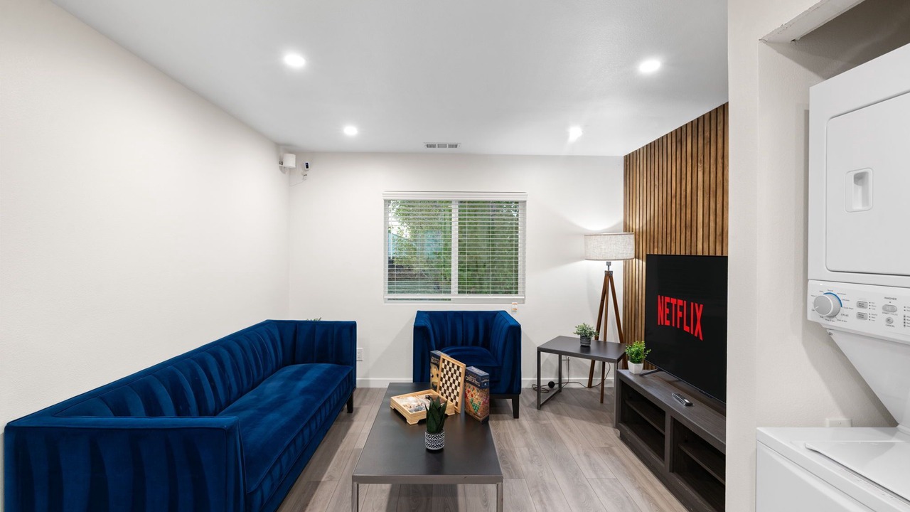 Photo of Livingroom in Millbrae