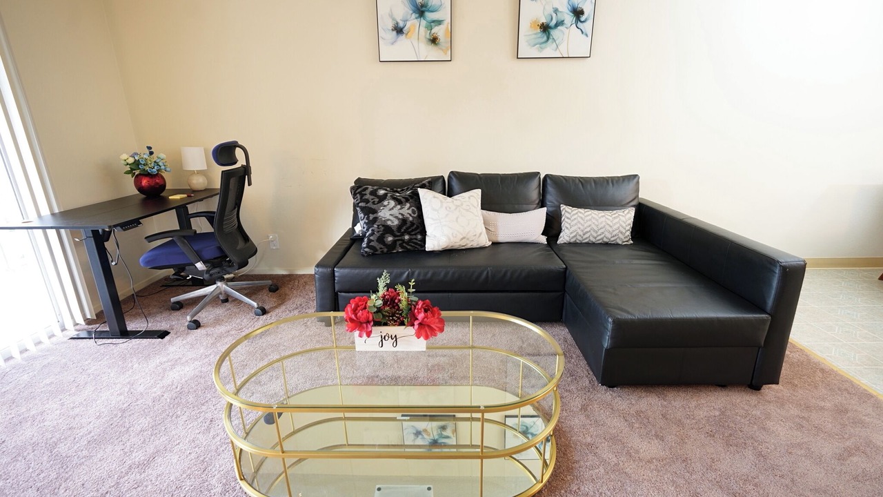 Photo of Livingroom in Belmont
