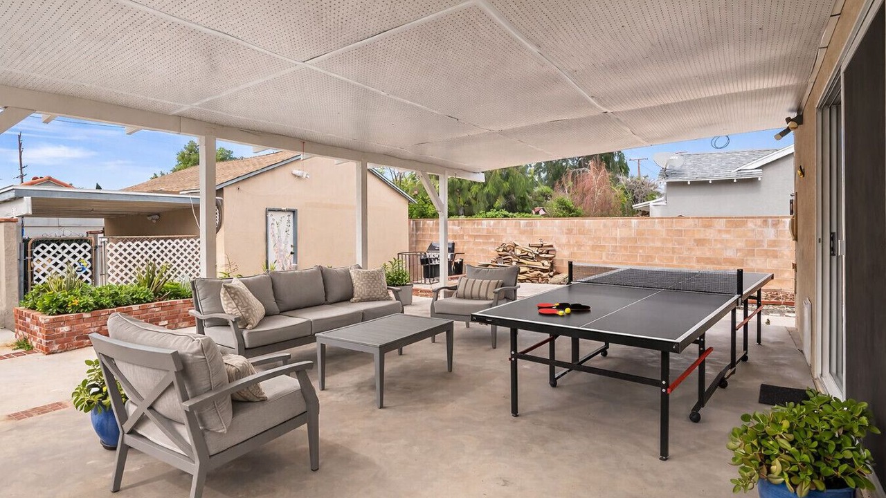 Photo of Outdoor in North Hills West