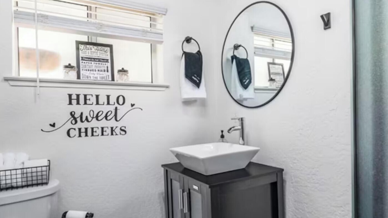 Photo of Bathroom in Long Barn