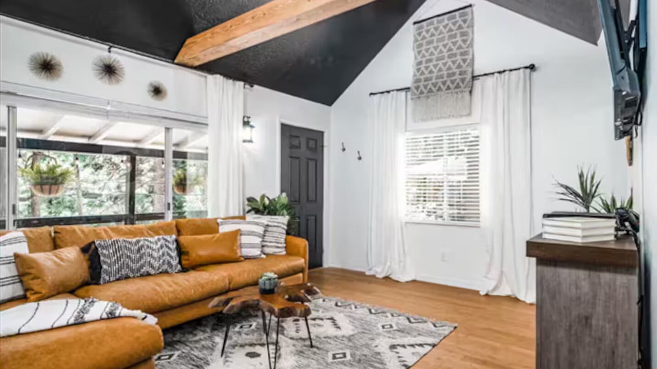 Photo of Livingroom in Long Barn