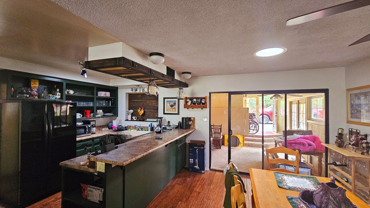 Photo of Kitchen in Kernville