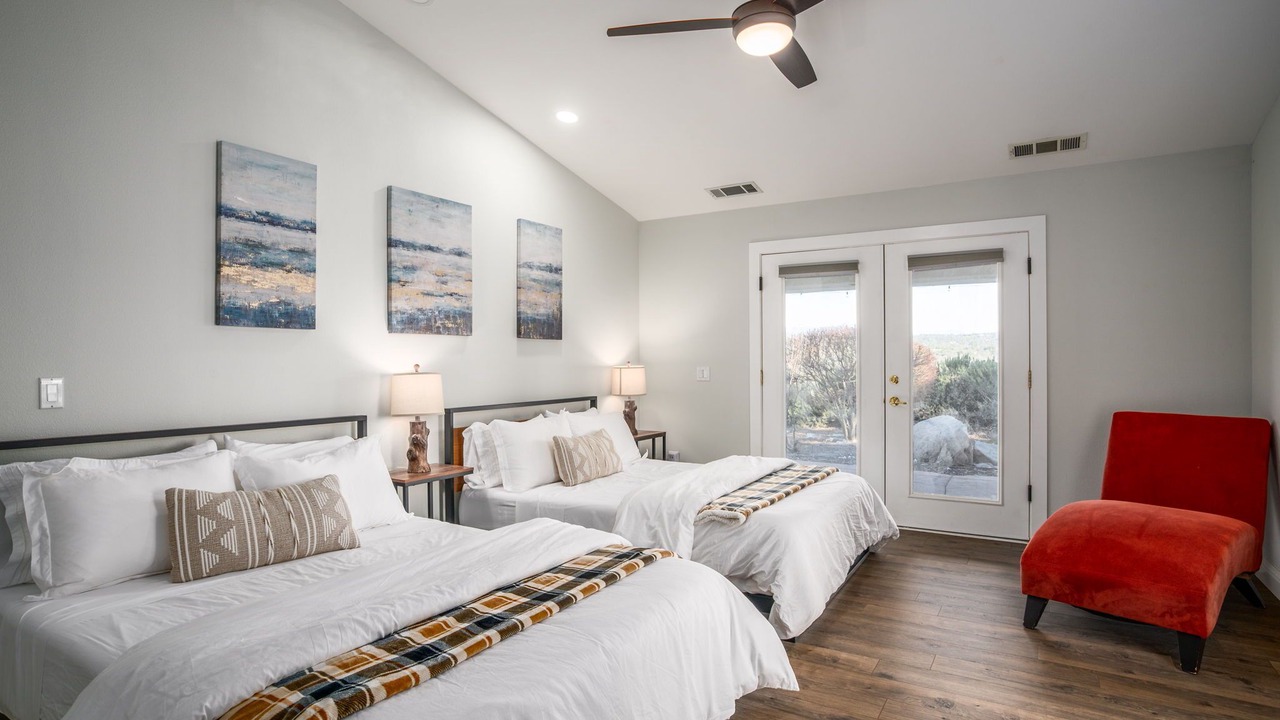 Photo of Bedroom in Coarsegold