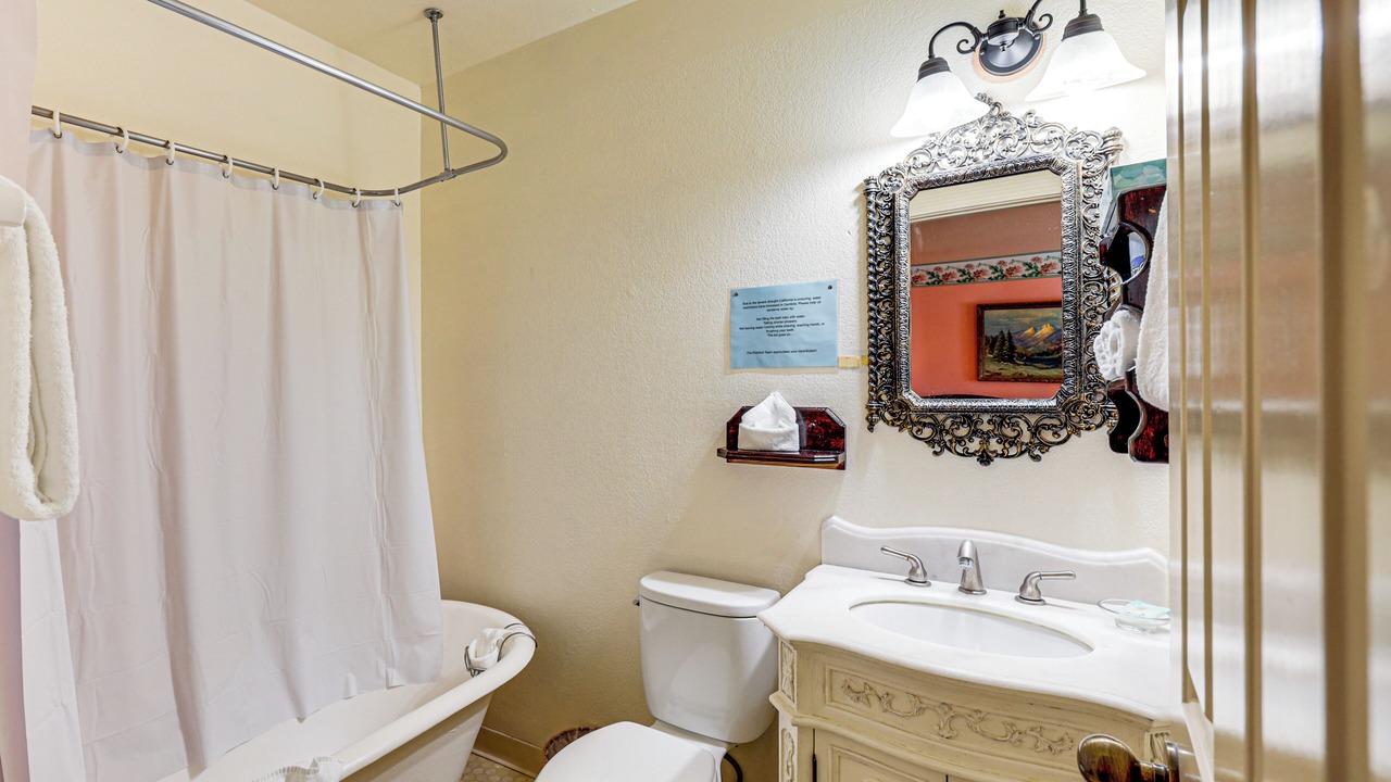Photo of Bathroom in Lodge Hill