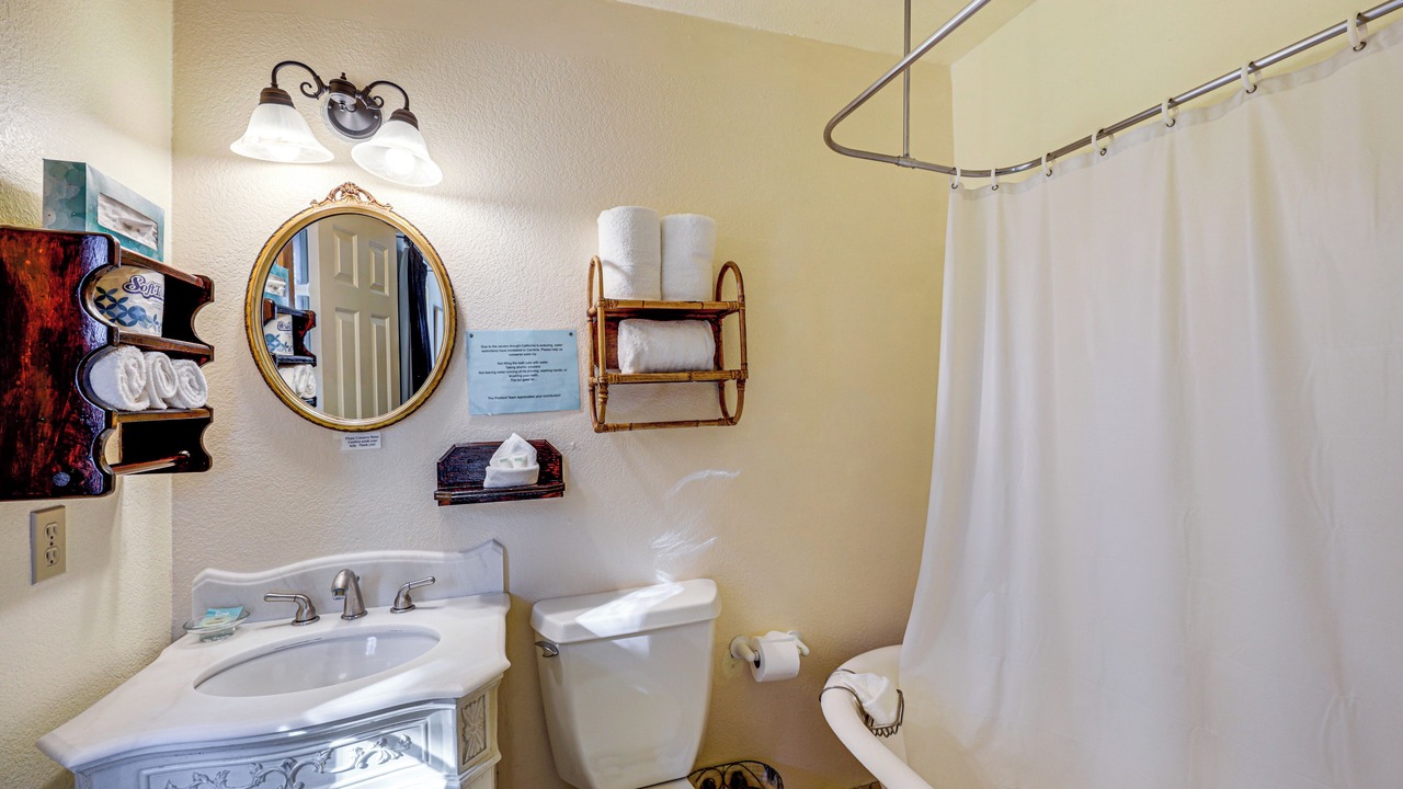 Photo of Bathroom in Lodge Hill