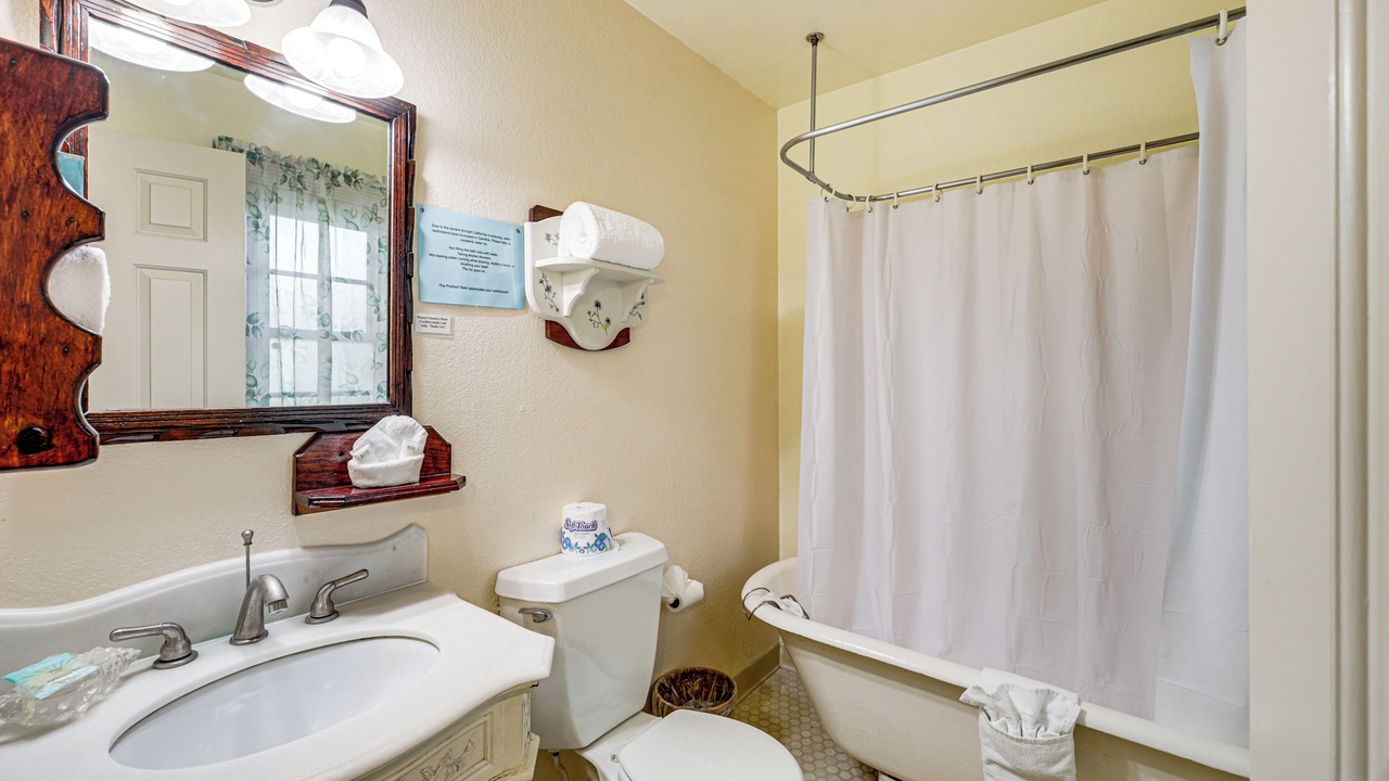 Photo of Bathroom in Lodge Hill