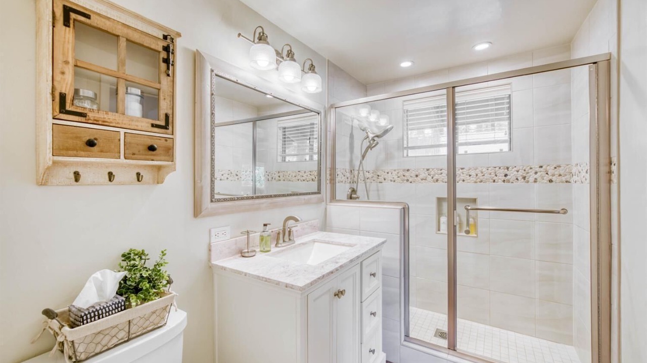 Photo of Bathroom in Sierra Cedars