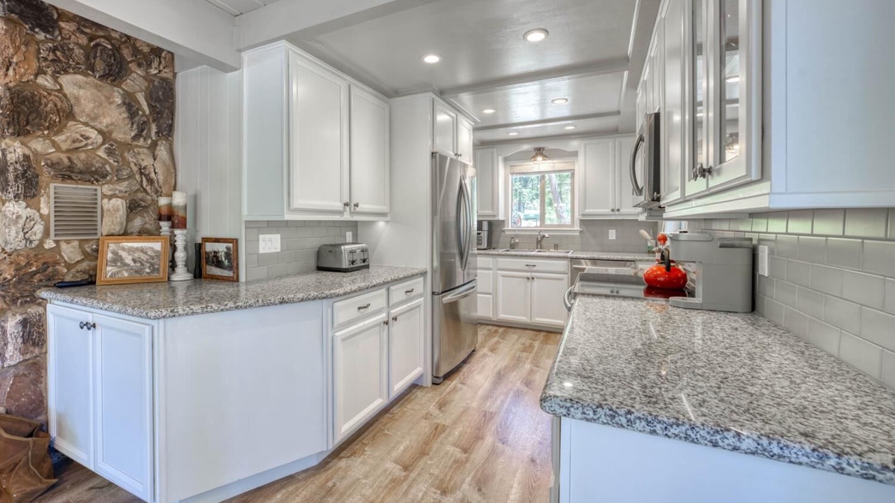 Photo of Kitchen in Sierra Cedars