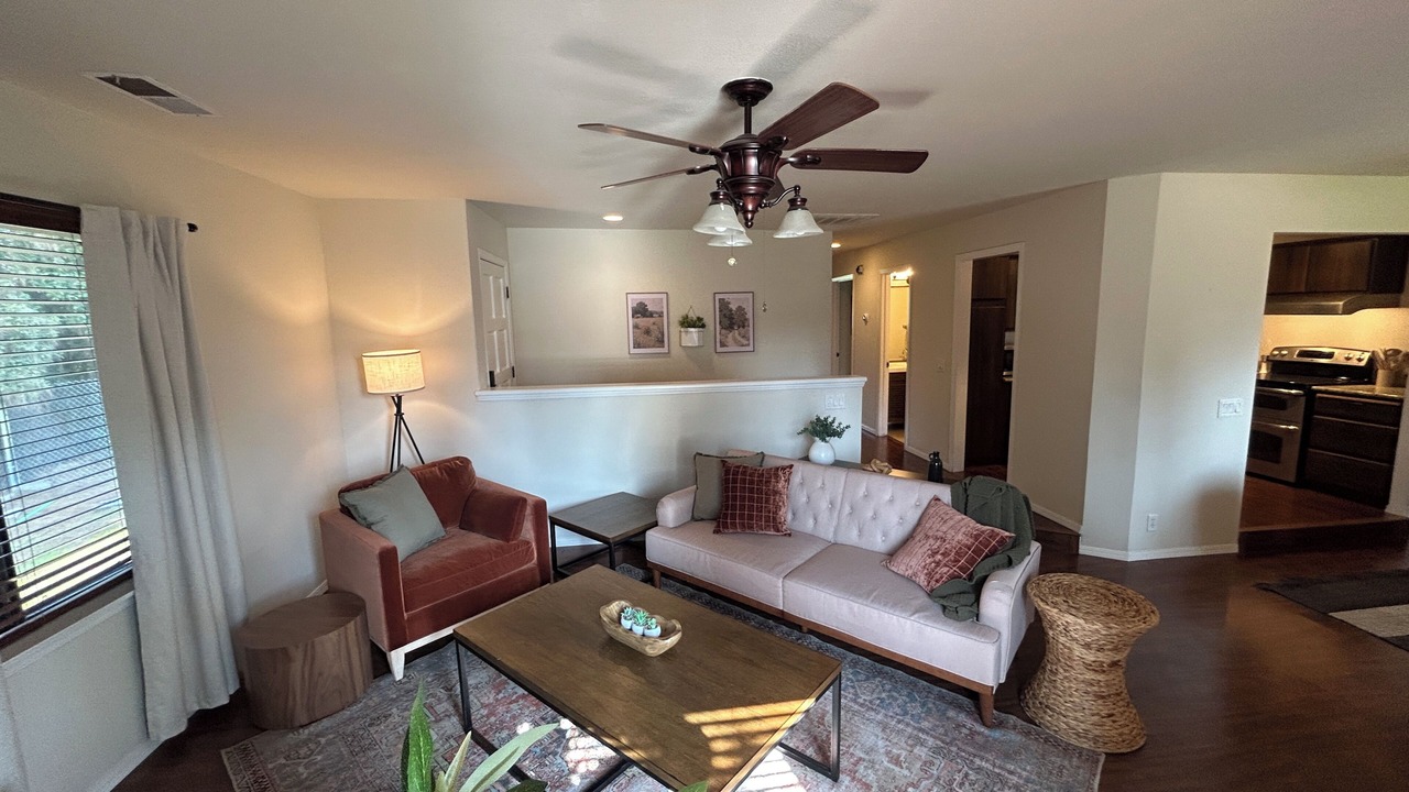 Photo of Livingroom in Raisin