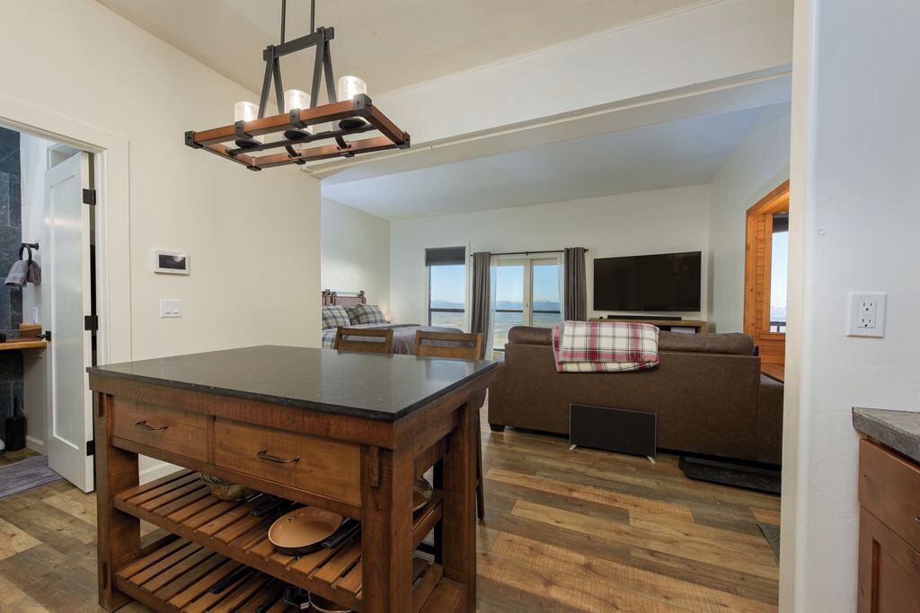 Photo of Livingroom in Tahoe Village