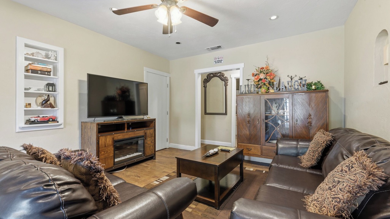 Photo of Livingroom in Fair Oaks
