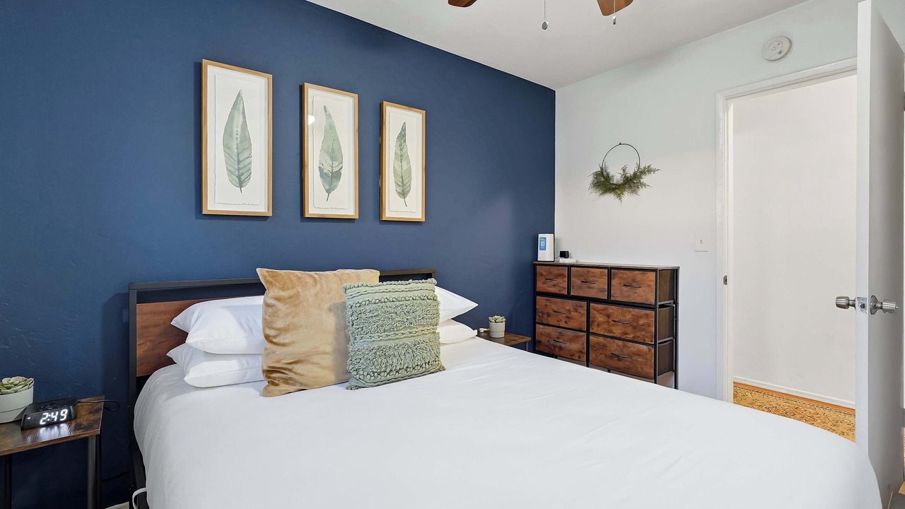 Photo of Bedroom in Lincoln Acres