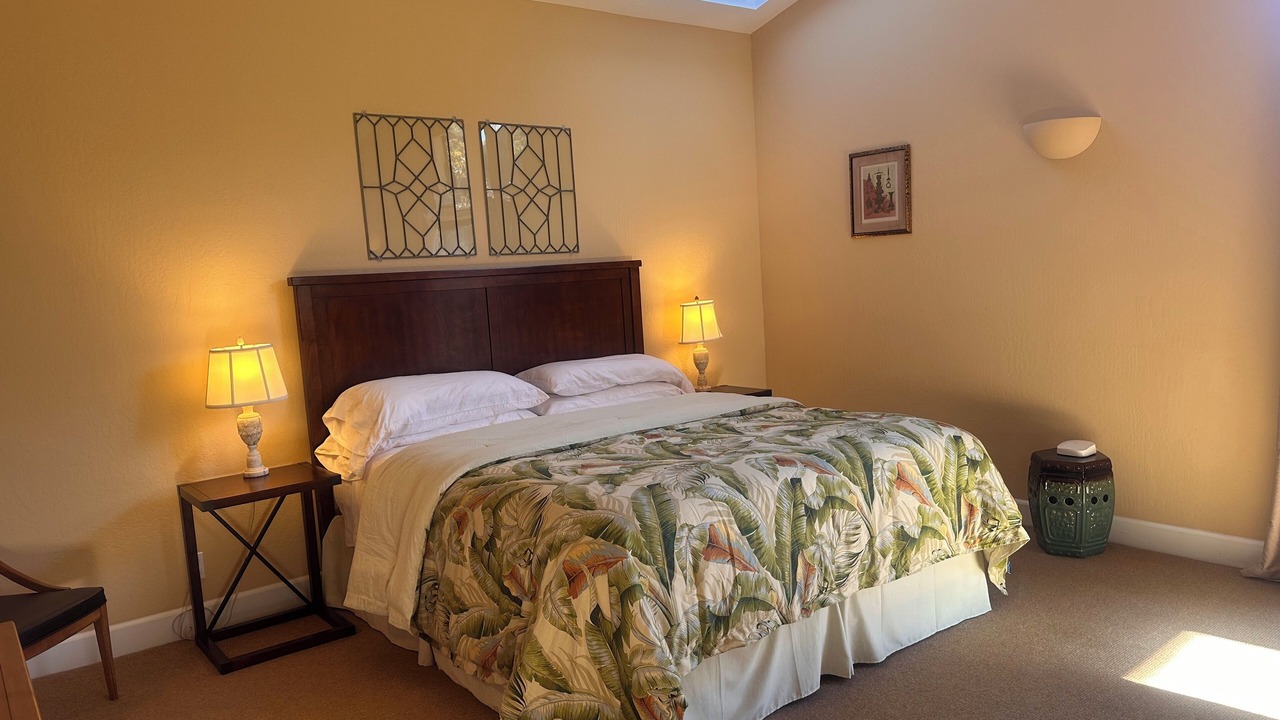Photo of Bedroom in Los Altos Hills